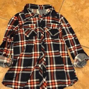 Women’s Collared button down shirts.